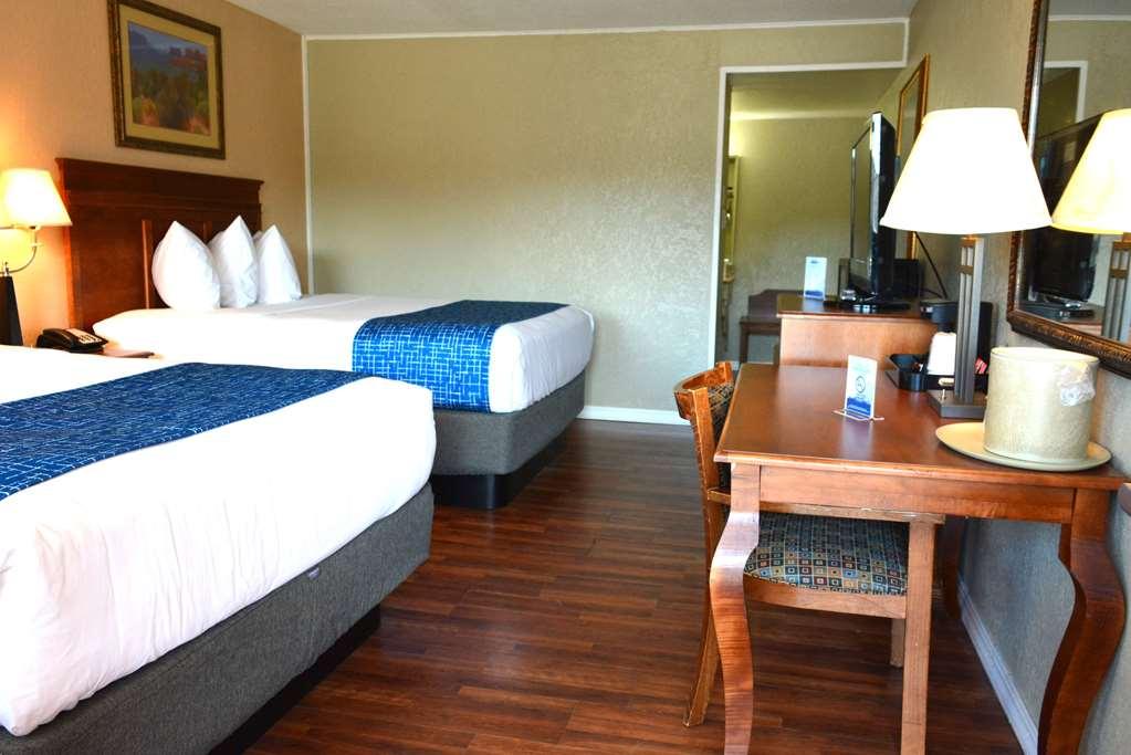 Travelodge By Wyndham Трінідад Номер фото